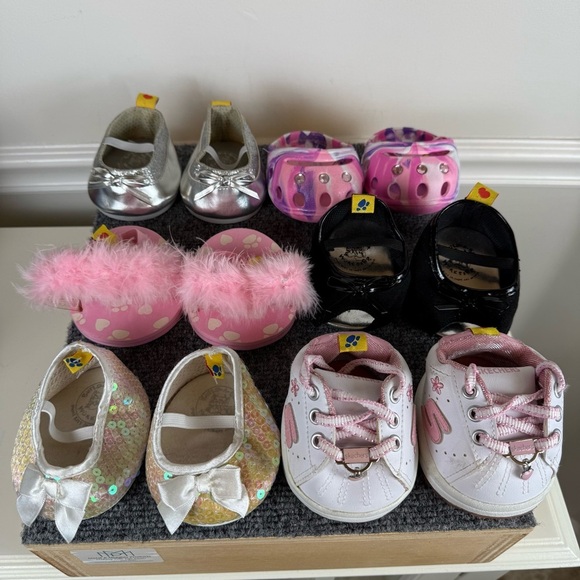 BUILD-A-BEAR‎ Bundle of 6 Pairs of BABW Toy Shoes - Picture 1 of 8